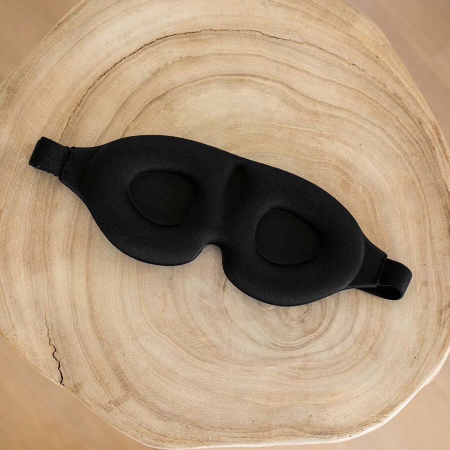 Luna Blackout Sleep Mask – Premium Silk Eye Mask for Deep Sleep & Travel