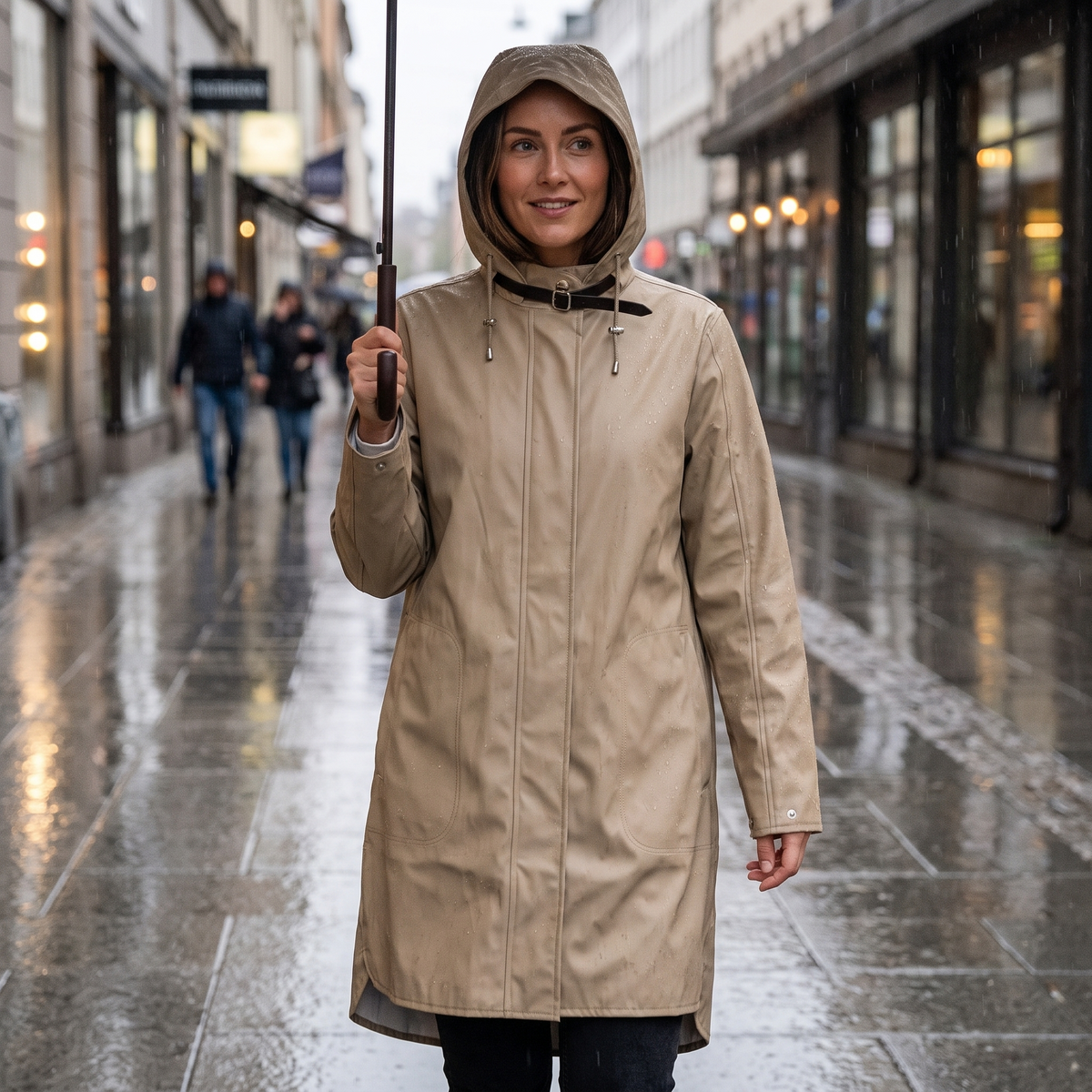 Women's Lightweight Raincoat - Wheat